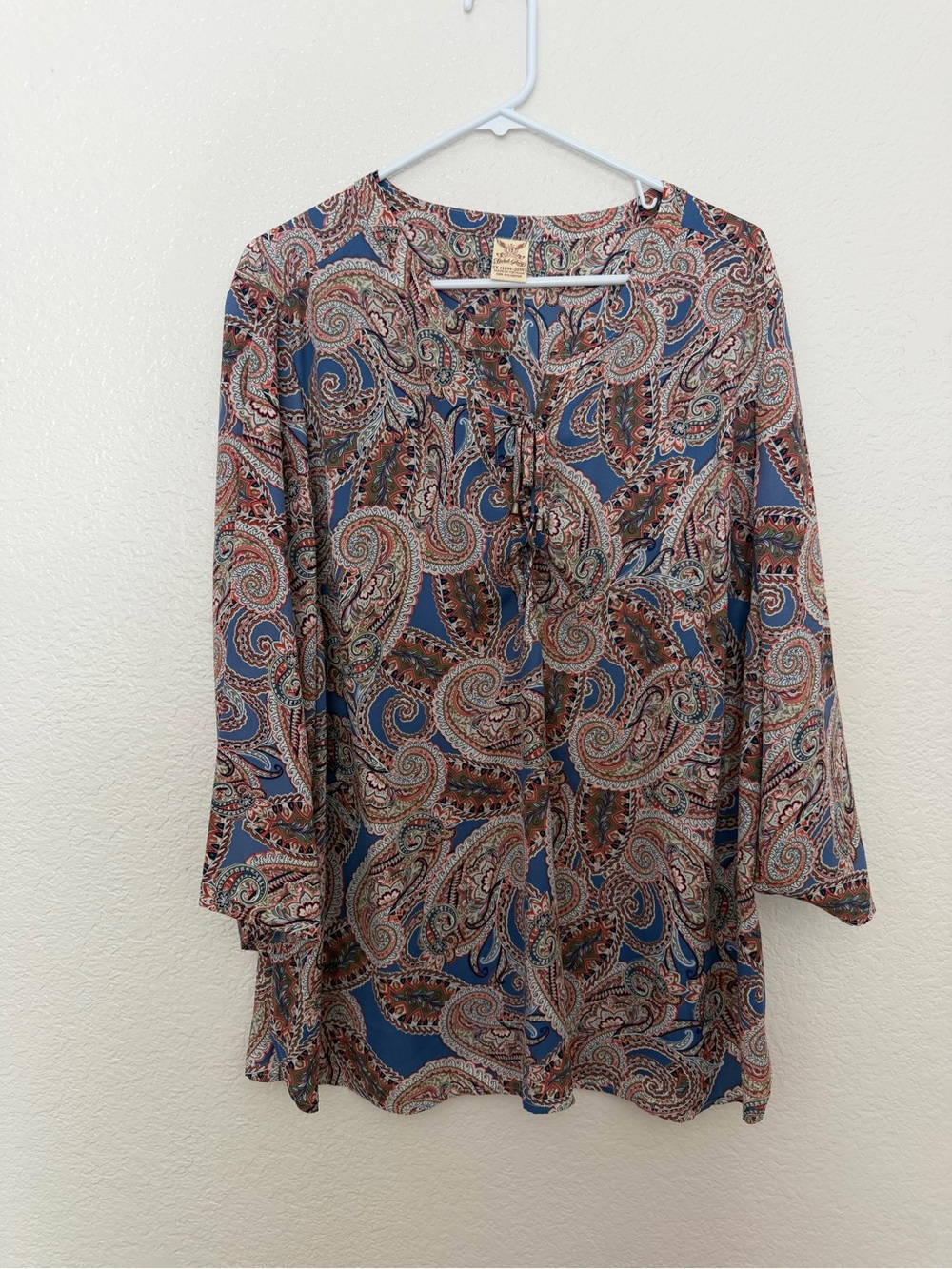 Faded Glory Womens 2X Blue Paisley Print Keyhole Lace Up Tunic Blouse 3/4 Sleeve - Picture 2 of 11